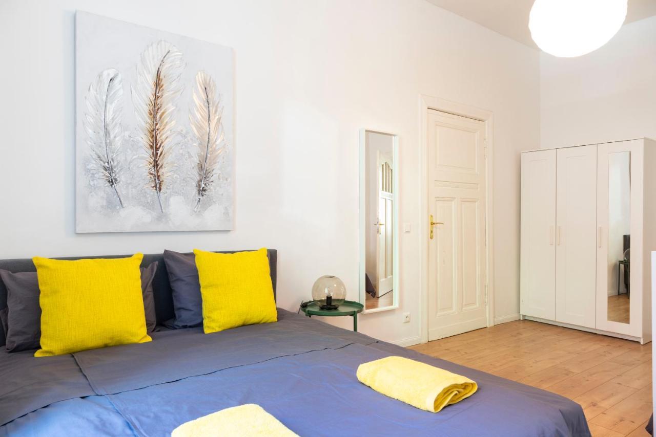 Апартаменты Freshly Renovated 2Br&Lr+Walk-In Rainshower Берлин Экстерьер фото