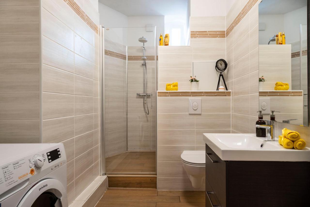 Апартаменты Freshly Renovated 2Br&Lr+Walk-In Rainshower Берлин Экстерьер фото