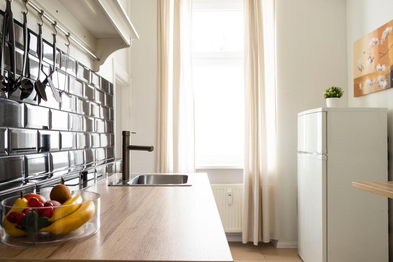Апартаменты Freshly Renovated 2Br&Lr+Walk-In Rainshower Берлин Экстерьер фото